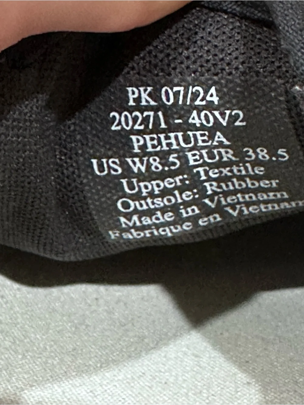 NWT Olukai Women’s Black Slip-On Canvas Sneakers Size 8.5